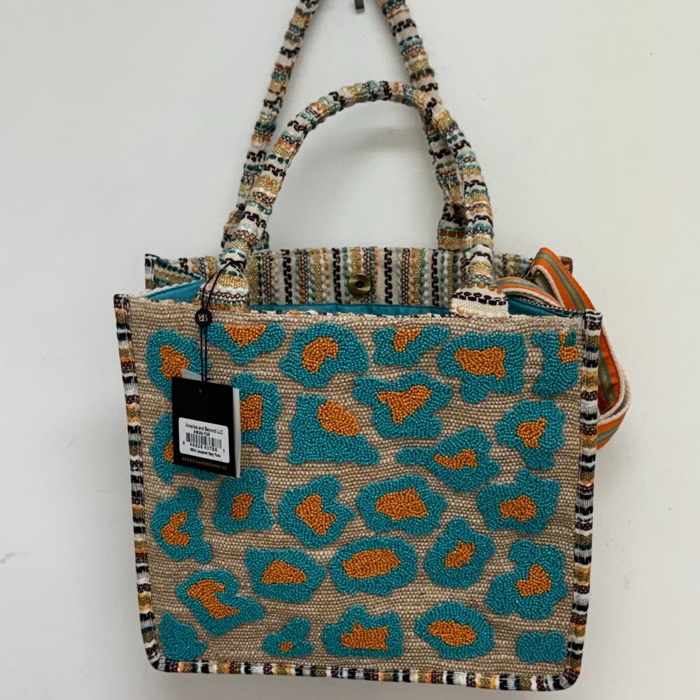 America and Beyond Wild Leopard Day Tote